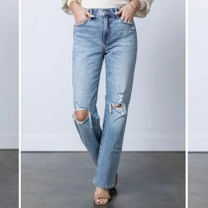 Ripped High Waist Ankle Mom Jeans